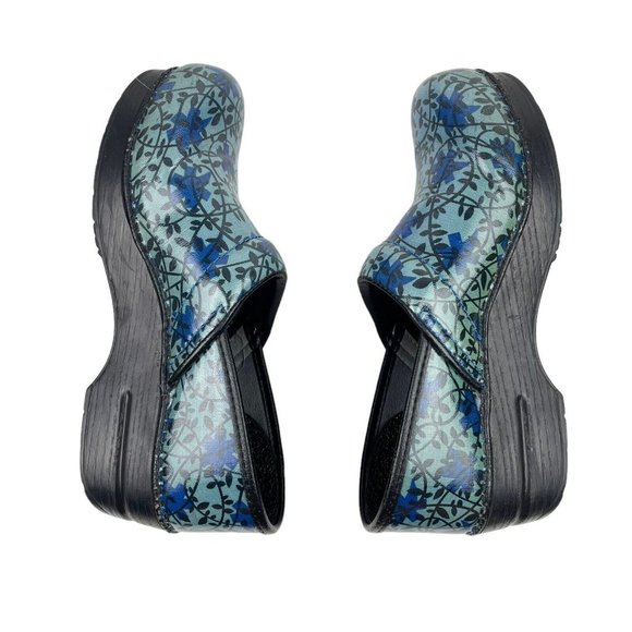 Dansko Floral Clogs Blue Flower Print Vegan Sz 38 US 7.5-8 Comfort Nurse Shoes - Picture 5 of 9